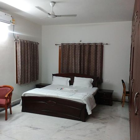 Fresh Living Prime Banjara Hotel Hyderabad Exterior photo